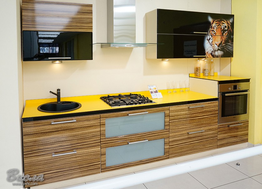 купить готовую угловую кухню